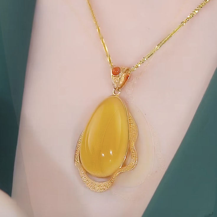 Retro Ice Yellow Agate Stone Necklace