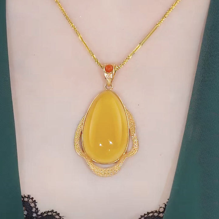 Retro Ice Yellow Agate Stone Necklace