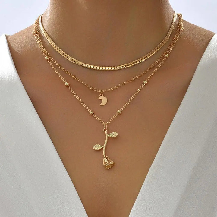 Sophisticated  Pendant Necklace Set